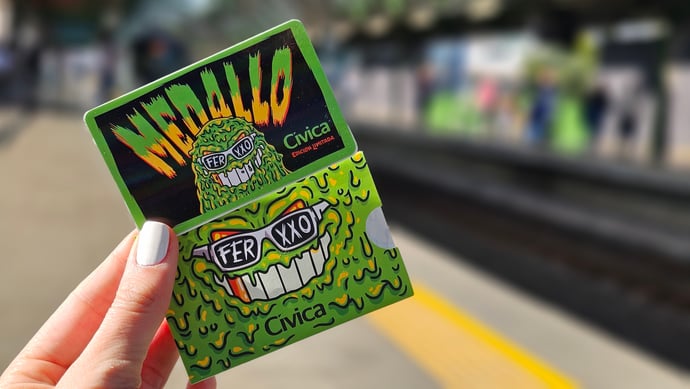 Tarjetas conmemorativas Cívica: cuando tu marca se mueve con la ciudad