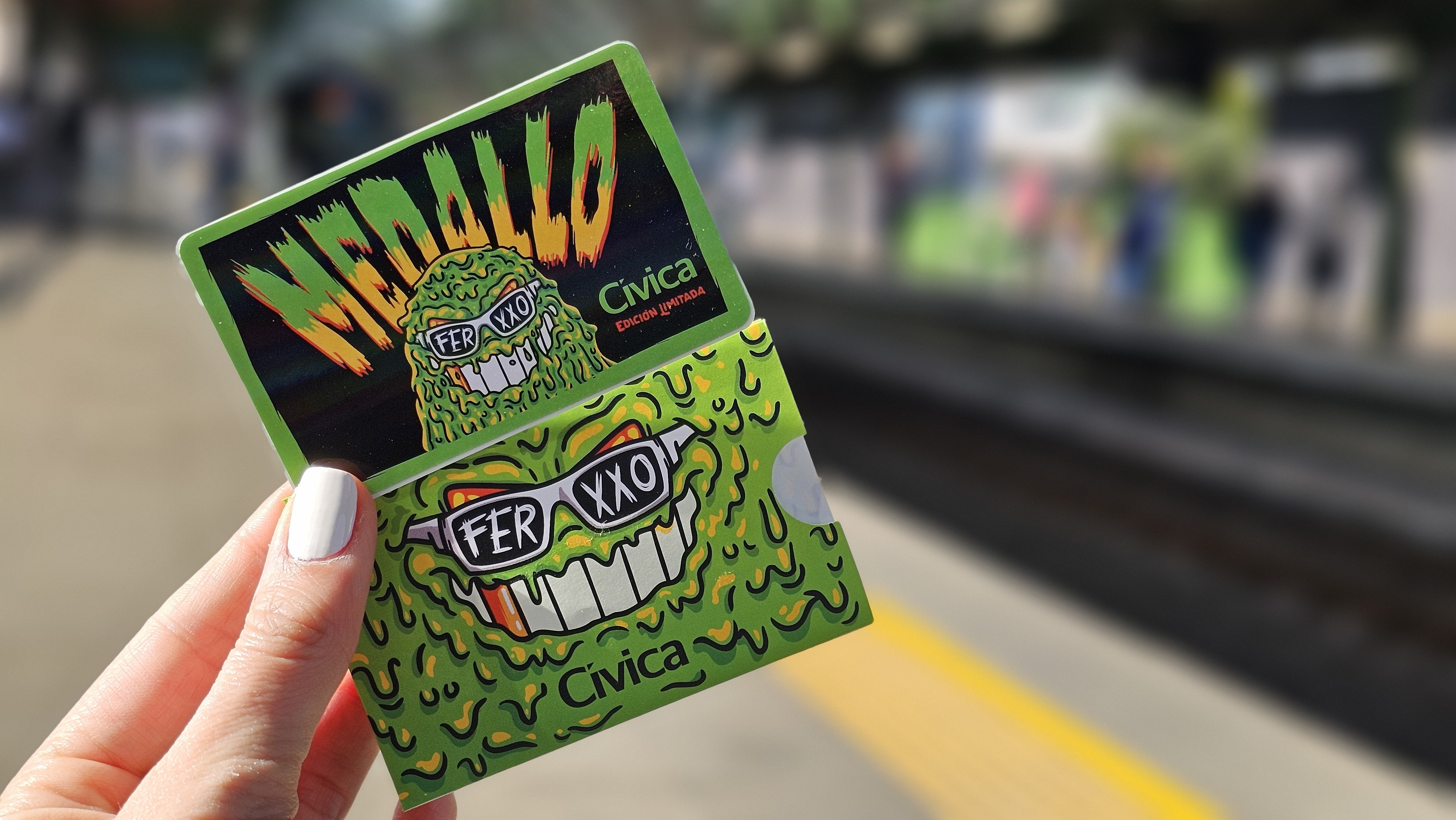 Tarjetas conmemorativas Cívica: cuando tu marca se mueve con la ciudad