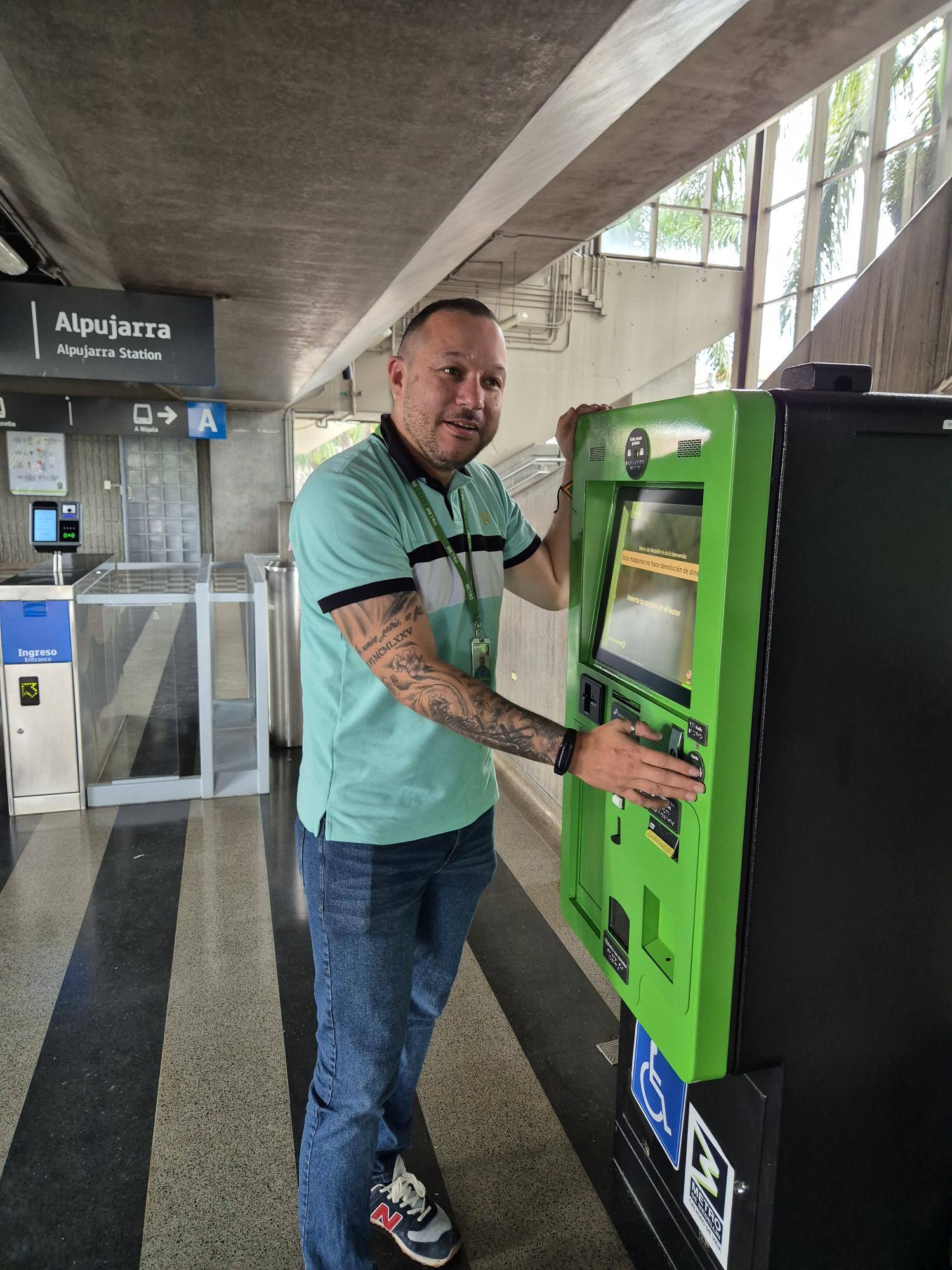 Innovación tecnológica en el Metro de Medellín: asistente virtual en Máquinas de Recarga Automática